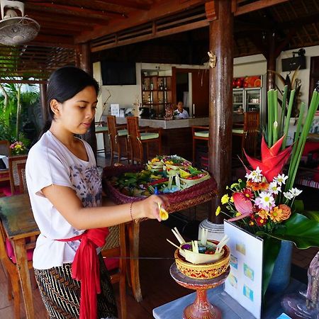 Yulia 2 Homestay Sanur Eksteriør bilde