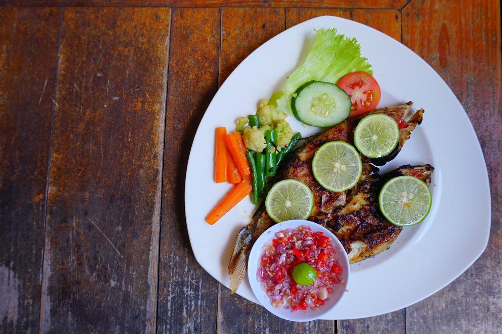 Yulia 2 Homestay Sanur Eksteriør bilde